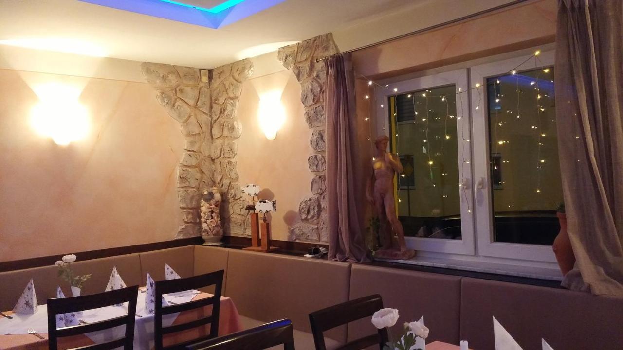 Hotel-Restaurant Zum Baeumle Süßen Exteriér fotografie
